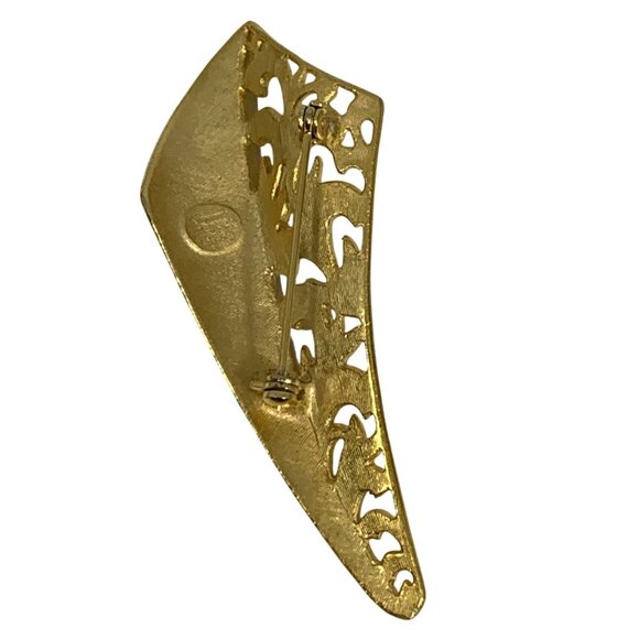 Vintage 80s Goldtone Filigree Brooch Intricate Leaf Design Signed Venue USA - Picture 3 of 4